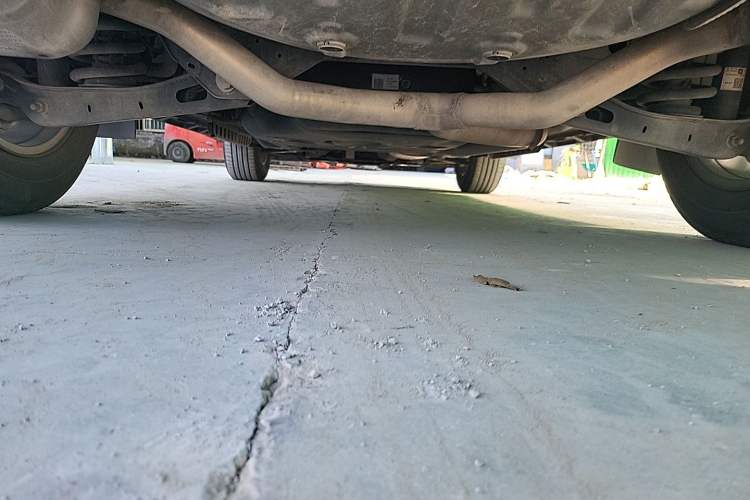 Used Buick Enclave 2020 28T Two-Wheel Drive Zhanqi Version Chassis Rear