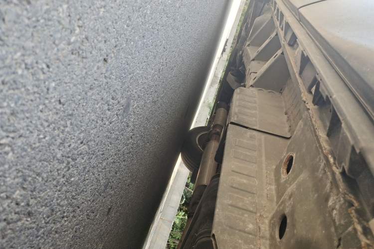 Used Buick Enclave 2020 28T Two-Wheel Drive Zhanqi Version Chassis Rear Left