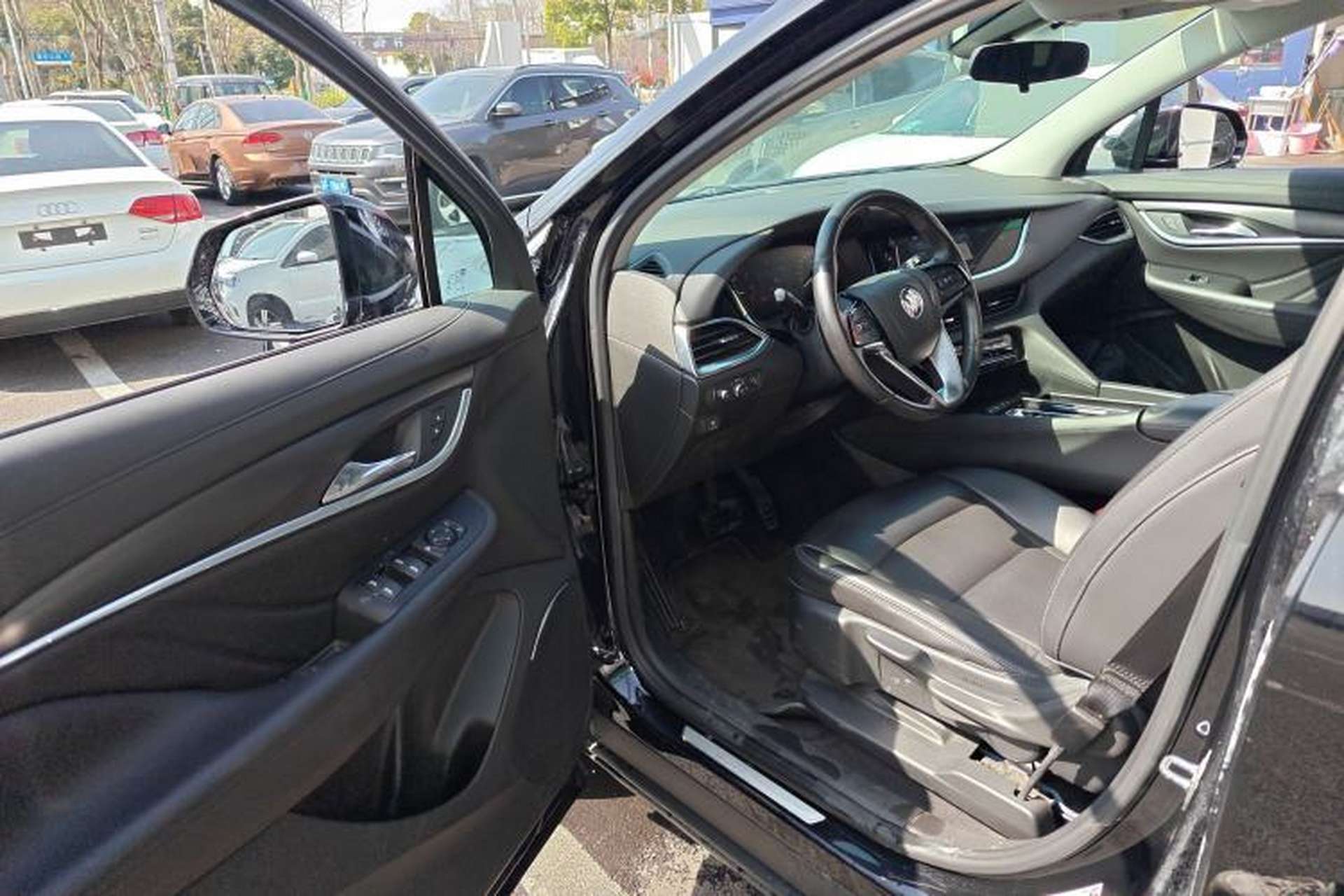 Used Buick Enclave 2020 28T Two-Wheel Drive Zhanqi Version Driver Seat