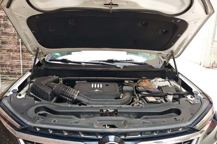 Used Buick Enclave 2020 28T Four-Wheel Drive Luxury Flagship Edition Engine Bay