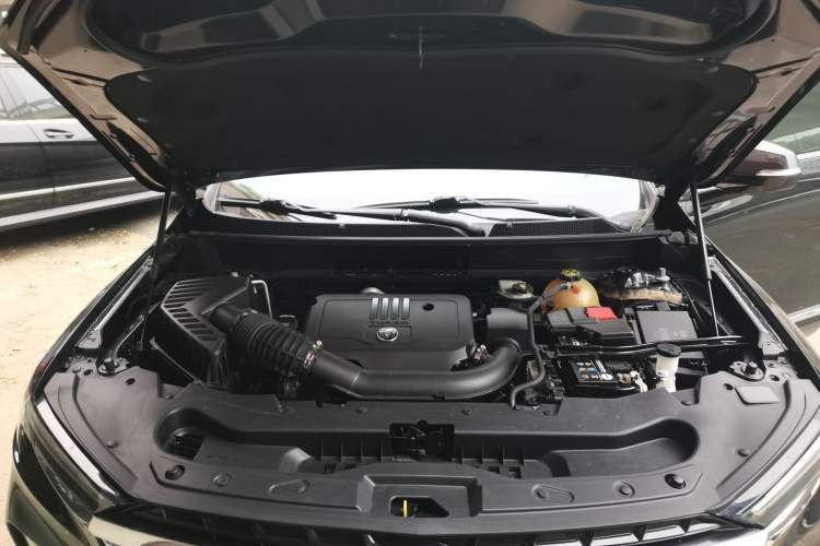 Used Buick Enclave 2020 28T Four-Wheel Drive Luxury Flagship Edition Engine Bay