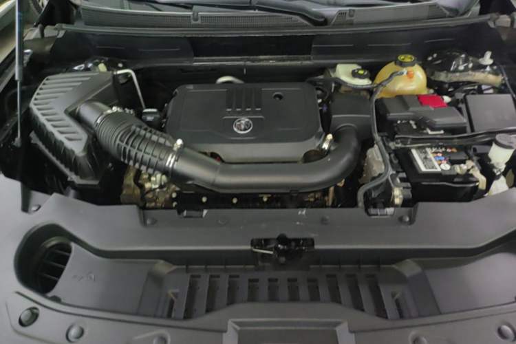 Used Buick Enclave 2020 28T Two-Wheel Drive Luxury Version Engine Bay