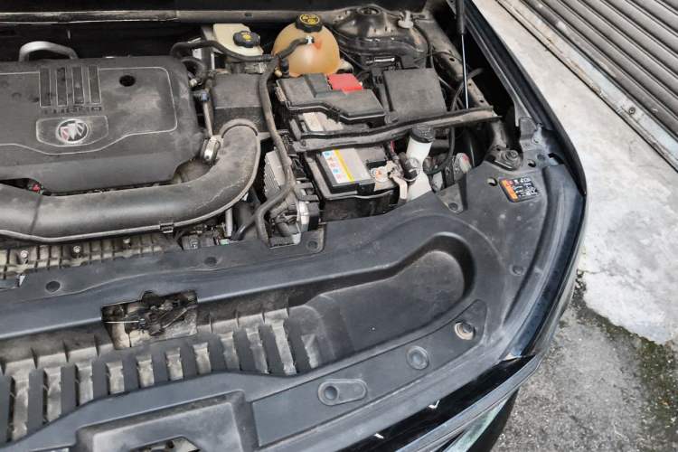 Used Buick Enclave 2020 28T Four-Wheel Drive Flagship Version Engine Bay Left