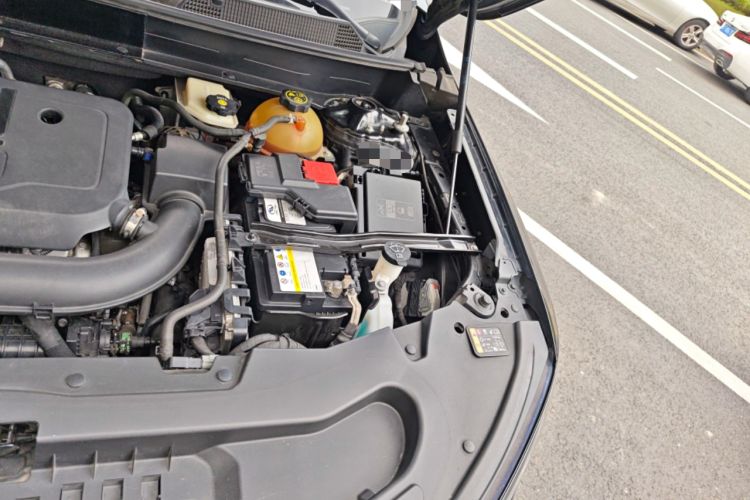 Used Buick Enclave 2020 28T Four-Wheel Drive Prestige Version Engine Bay Left