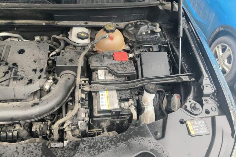 Used Buick Enclave 2020 28T Two-Wheel Drive Prestige Version Engine Bay Left