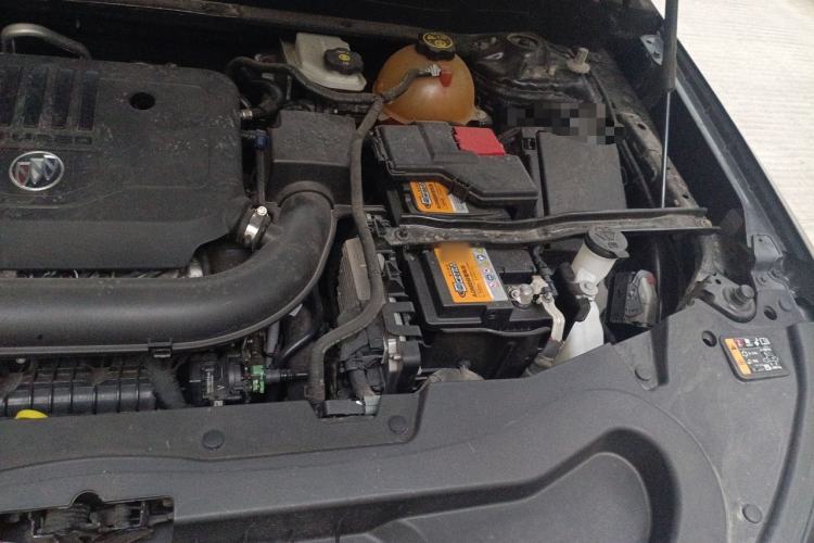 Used Buick Enclave 2020 28T Two-Wheel Drive Prestige Version Engine Bay Left