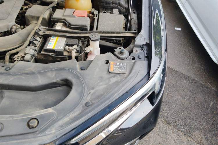 Used Buick Enclave 2020 28T Two-Wheel Drive Prestige Version Engine Bay Left
