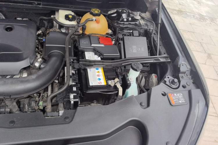 Used Buick Enclave 2020 28T Four-Wheel Drive Prestige Version Engine Bay Left
