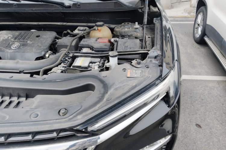 Used Buick Enclave 2020 28T Two-Wheel Drive Luxury Version Engine Bay Left