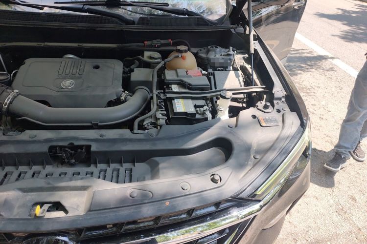 Used Buick Enclave 2020 28T Two-Wheel Drive Zhanqi Version Engine Bay Left