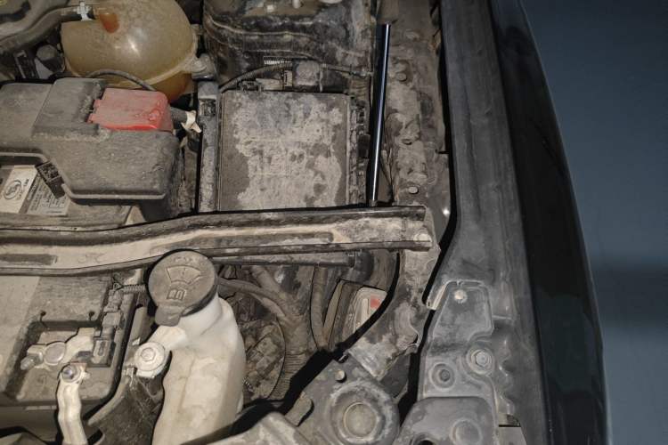 Used Buick Enclave 2020 28T Four-Wheel Drive Prestige Version Engine Bay Left
