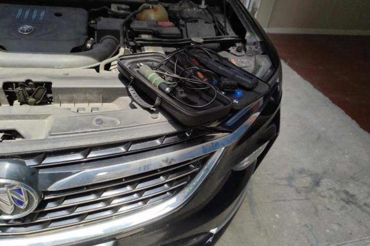Used Buick Enclave 2020 28T Two-Wheel Drive Prestige Version Engine Bay Left