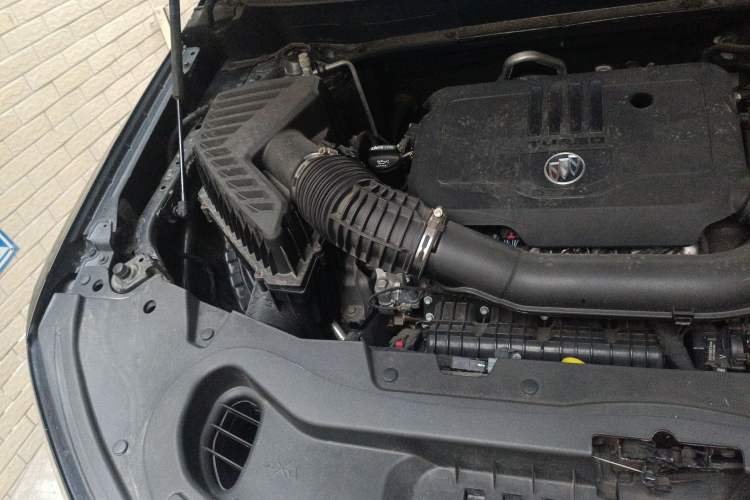 Used Buick Enclave 2020 28T Two-Wheel Drive Prestige Version Engine Bay Right
