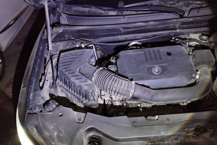 Used Buick Enclave 2020 28T Two-Wheel Drive Luxury Version Engine Bay Right
