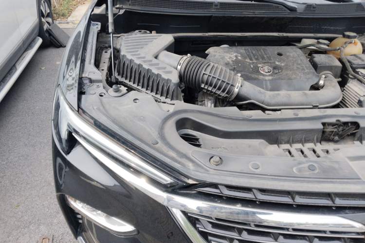 Used Buick Enclave 2020 28T Two-Wheel Drive Luxury Version Engine Bay Right