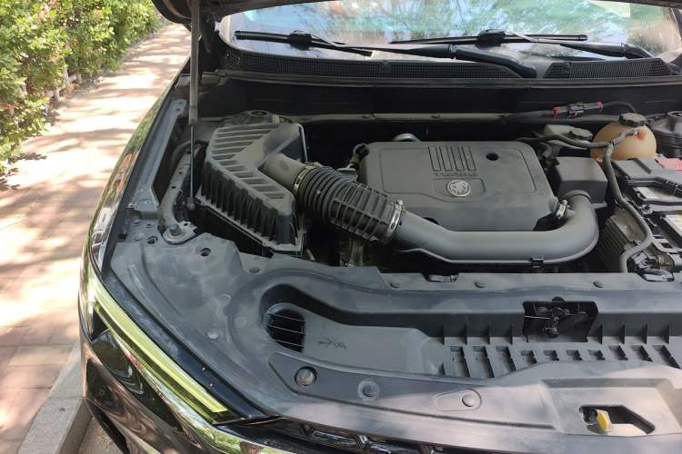 Used Buick Enclave 2020 28T Two-Wheel Drive Zhanqi Version Engine Bay Right