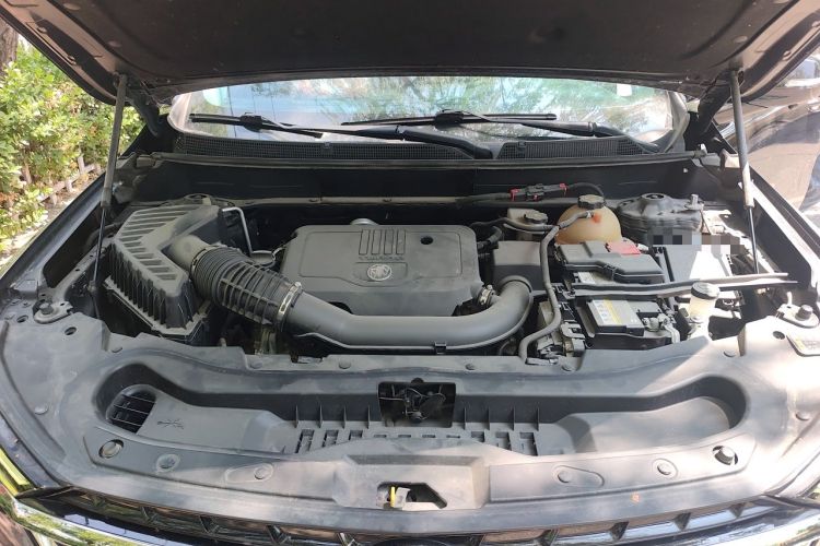 Used Buick Enclave 2020 28T Two-Wheel Drive Zhanqi Version Engine Bay