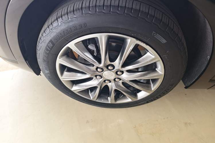 Used Buick Enclave 2020 28T Two-Wheel Drive Prestige Version Exterior 4