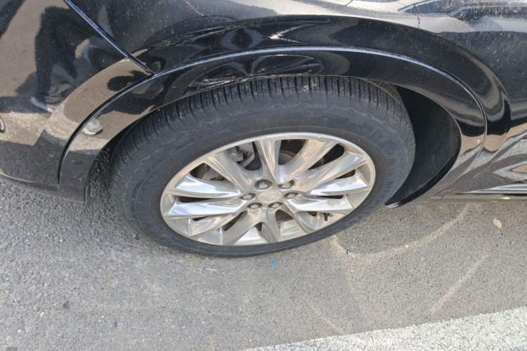 Used Buick Enclave 2020 28T Four-Wheel Drive Flagship Version Exterior 4