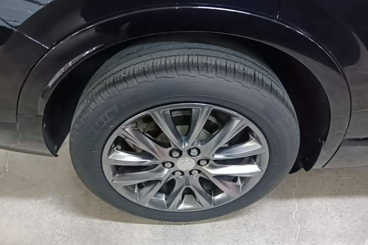 Used Buick Enclave 2020 28T Two-Wheel Drive Prestige Version Exterior 5
