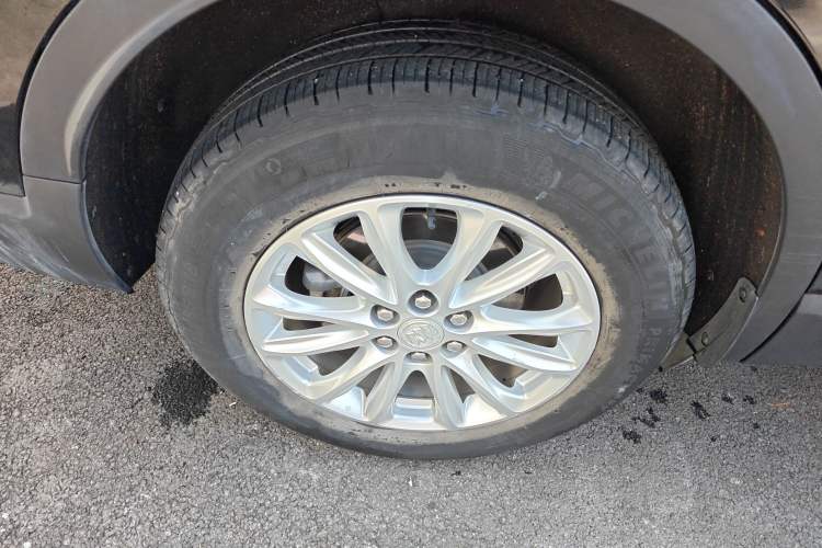 Used Buick Enclave 2020 28T Two-Wheel Drive Zhanqi Version Exterior 5