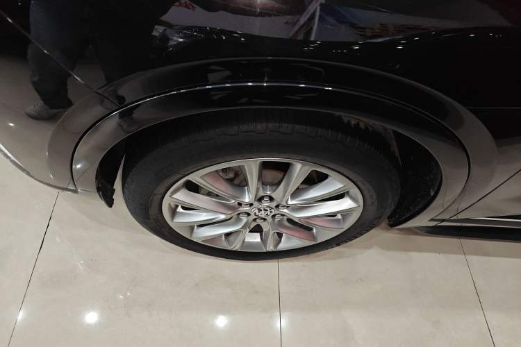 Used Buick Enclave 2020 28T Two-Wheel Drive Prestige Version Exterior 6