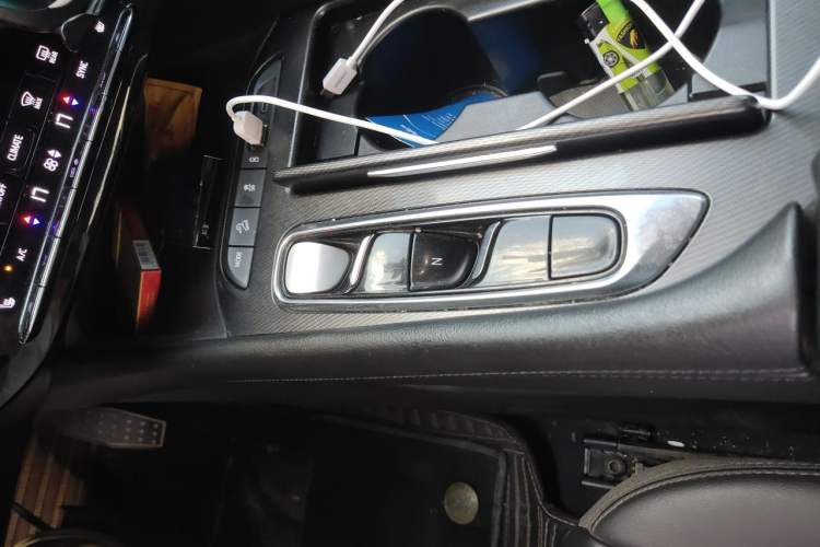 Used Buick Enclave 2020 28T Two-Wheel Drive Luxury Version Gear Lever