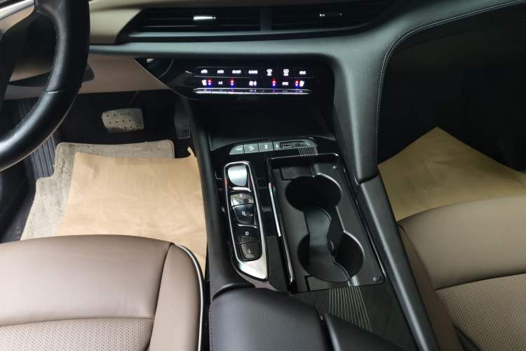 Used Buick Enclave 2020 28T Four-Wheel Drive Luxury Flagship Edition Gear Lever