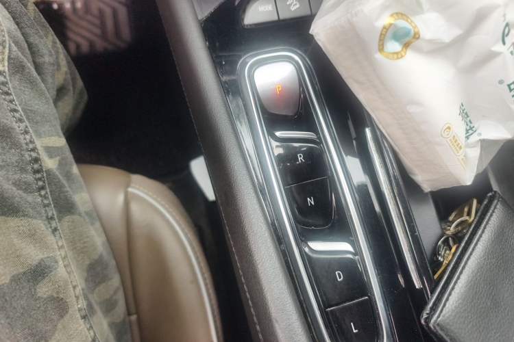 Used Buick Enclave 2020 28T Four-Wheel Drive Flagship Version Gear Lever