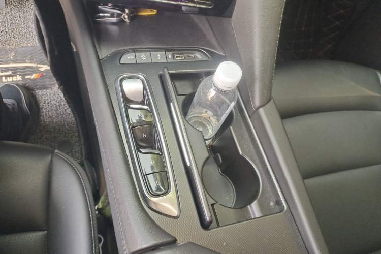Used Buick Enclave 2020 28T Two-Wheel Drive Zhanqi Version Gear Lever
