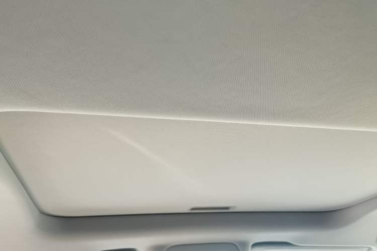 Used Buick Enclave 2020 28T Two-Wheel Drive Zhanqi Version Headliner