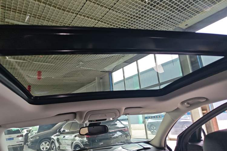 Used Buick Enclave 2020 28T Two-Wheel Drive Prestige Version Headliner