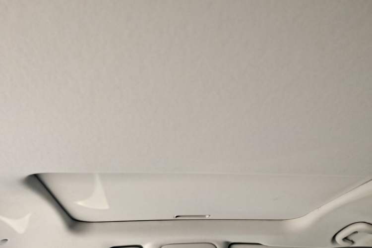 Used Buick Enclave 2020 28T Two-Wheel Drive Zhanqi Version Headliner