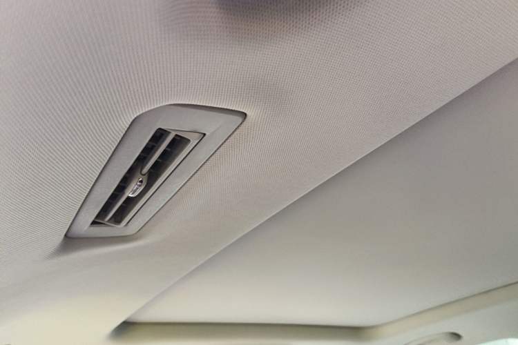 Used Buick Enclave 2020 28T Two-Wheel Drive Luxury Version Headliner