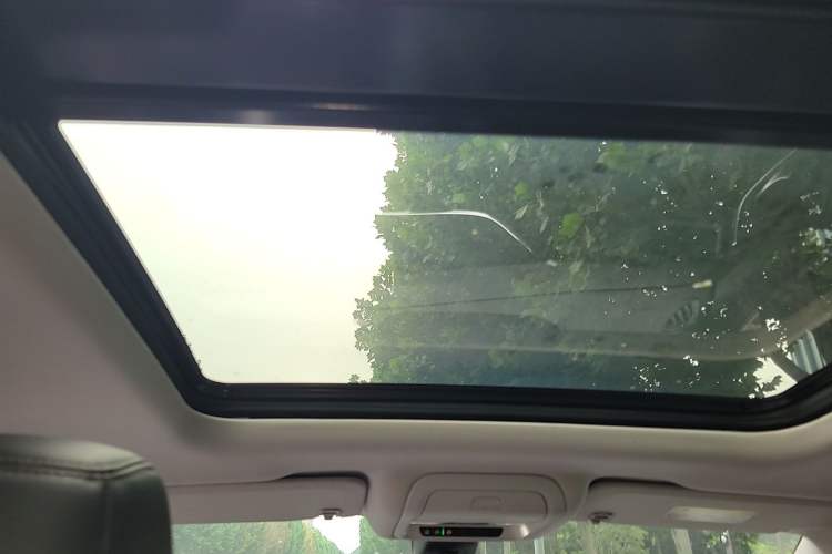 Used Buick Enclave 2020 28T Four-Wheel Drive Prestige Version Headliner