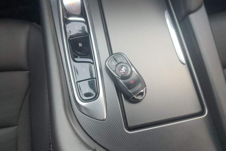 Used Buick Enclave 2020 28T Two-Wheel Drive Luxury Version Interior 1