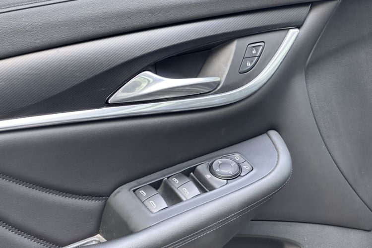 Used Buick Enclave 2020 28T Two-Wheel Drive Luxury Version Interior 10