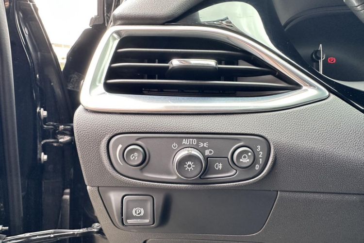 Used Buick Enclave 2020 28T Two-Wheel Drive Luxury Version Interior 11