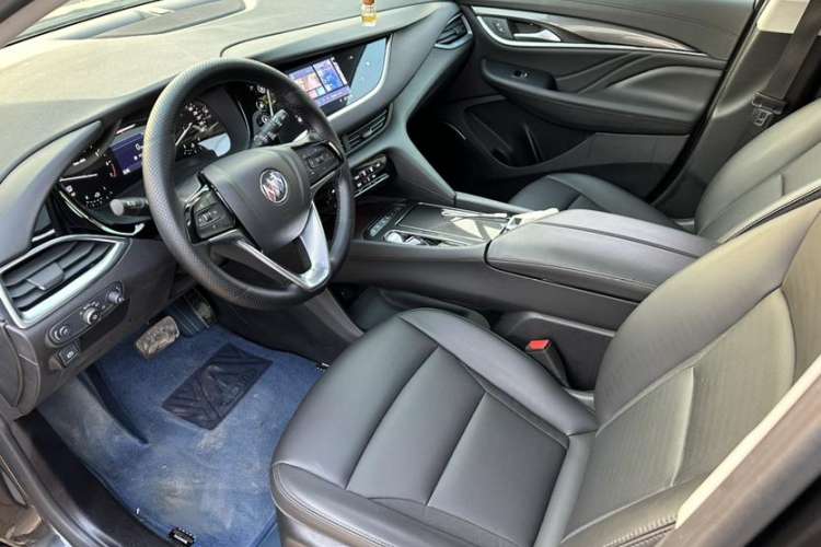 Used Buick Enclave 2020 28T Two-Wheel Drive Zhanqi Version Interior 2
