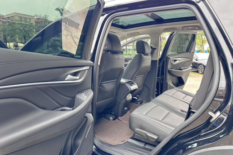 Used Buick Enclave 2020 28T Two-Wheel Drive Luxury Version Interior 2
