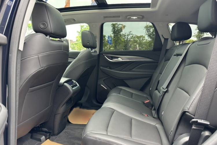 Used Buick Enclave 2020 28T Two-Wheel Drive Luxury Version Interior 3