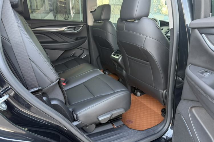 Used Buick Enclave 2020 28T Two-Wheel Drive Zhanqi Version Interior 3