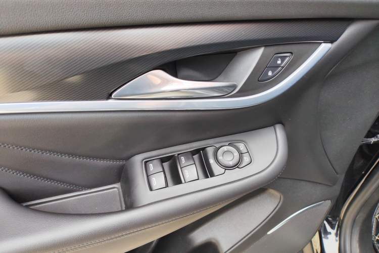 Used Buick Enclave 2020 28T Two-Wheel Drive Luxury Version Interior 4