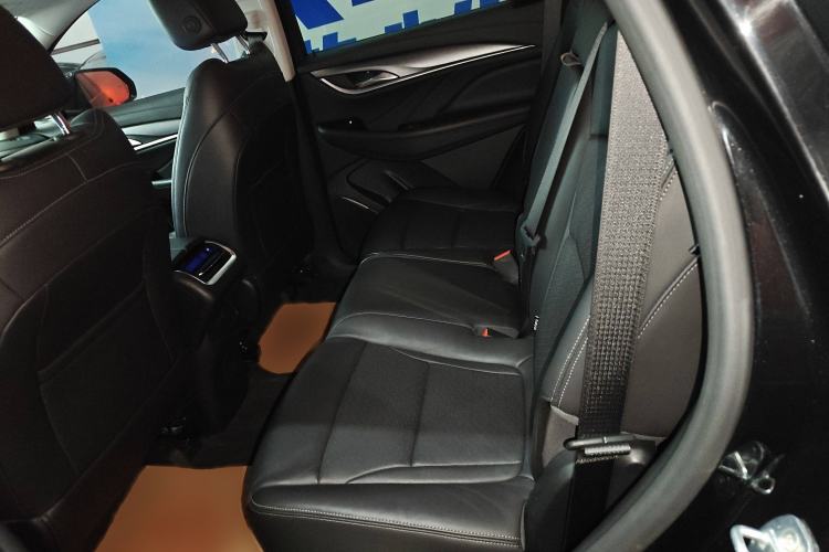 Used Buick Enclave 2020 28T Two-Wheel Drive Prestige Version Interior 4