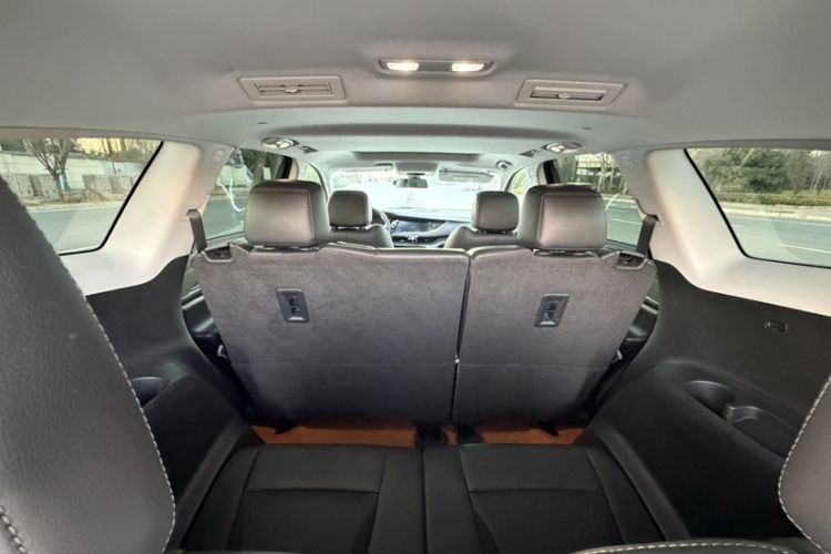 Used Buick Enclave 2020 28T Two-Wheel Drive Zhanqi Version Interior 5