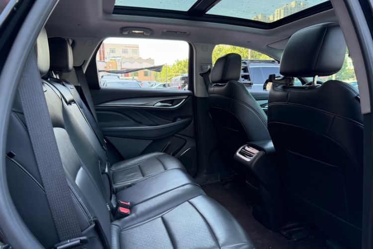 Used Buick Enclave 2020 28T Two-Wheel Drive Prestige Version Interior 9