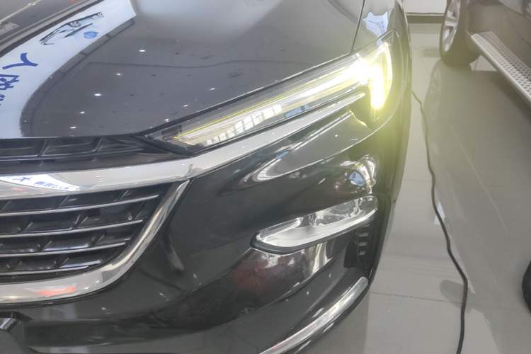 Used Buick Enclave 2020 28T Four-Wheel Drive Prestige Version Left Front Headlight
