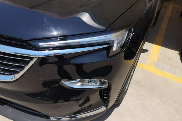 Used Buick Enclave 2020 28T Two-Wheel Drive Zhanqi Version Left Front Headlight
