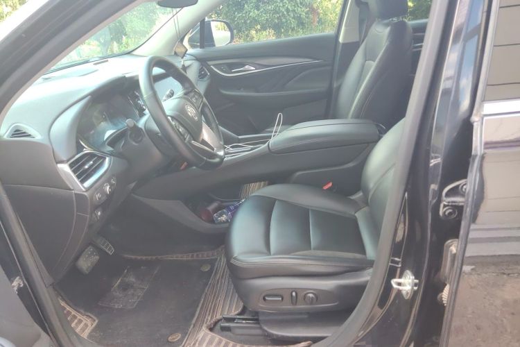 Used Buick Enclave 2020 28T Two-Wheel Drive Luxury Version Left Front Seat