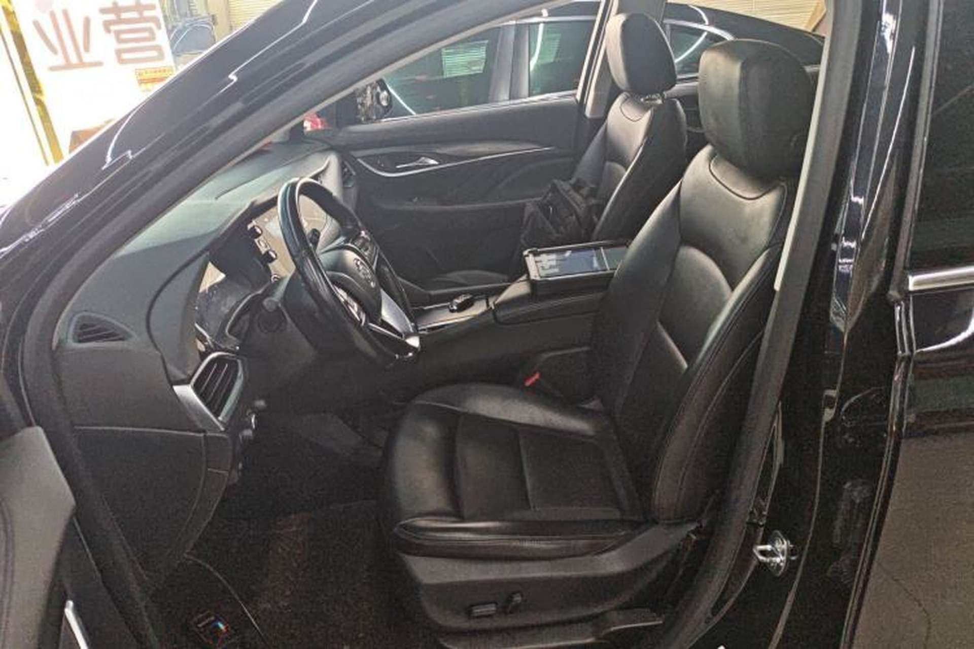 Used Buick Enclave 2020 28T Two-Wheel Drive Zhanqi Version Left Front Seat